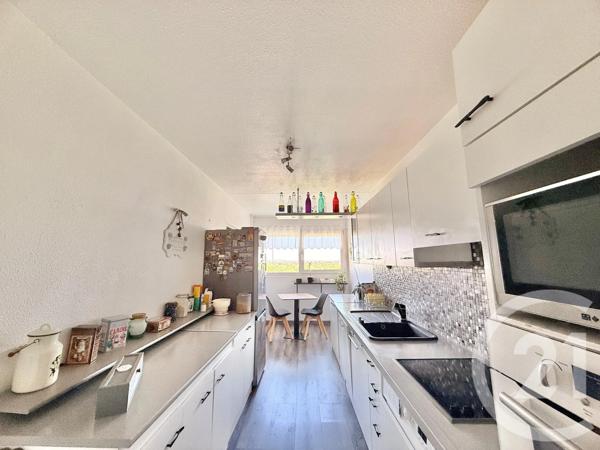 Appartement F3 à vendre  3 pièces - 71,60 m 2   TREMBLAY EN FRANCE  - 93