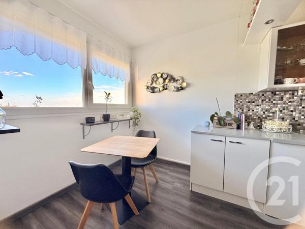 Appartement F3 à vendre  3 pièces - 71,60 m 2   TREMBLAY EN FRANCE  - 93
