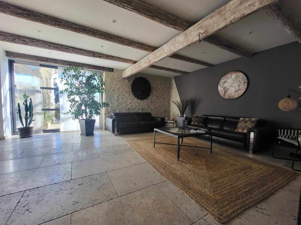 Châteaurenard (13160) Mas 244 m2 en campagne sur 2ha de terrain