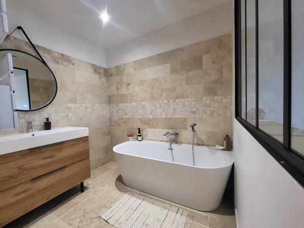 Châteaurenard (13160) Mas 244 m2 en campagne sur 2ha de terrain