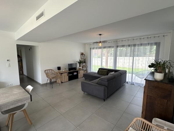 Oloron-Sainte-Marie (64400) Proche d’Oloron Sainte Marie, plain-pied incontournable de 2021 à l’état neuf !