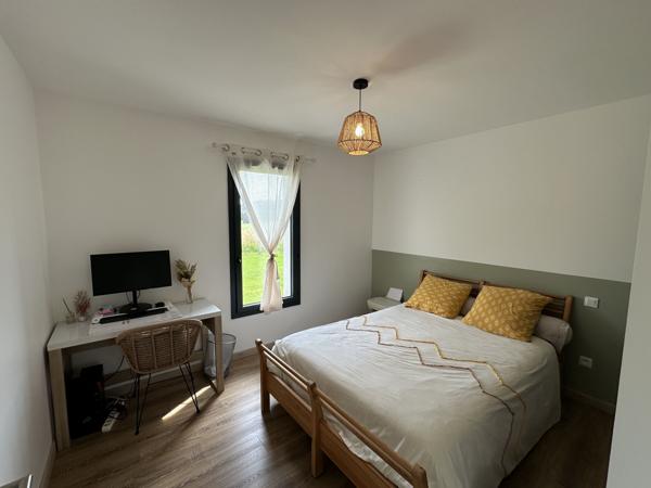 Oloron-Sainte-Marie (64400) Proche d’Oloron Sainte Marie, plain-pied incontournable de 2021 à l’état neuf !