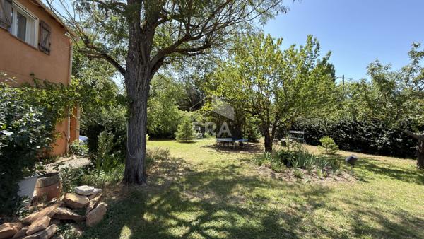 A VENDRE 83470 SAINT MAXIMIN LA SAINTE BAUME MAISON DE PLAIN PIED TYPE 4 DE 108M²  SUR 2450 M² DE JARDIN PISCINE GARAGE ET STUDIO INDEPENDANT