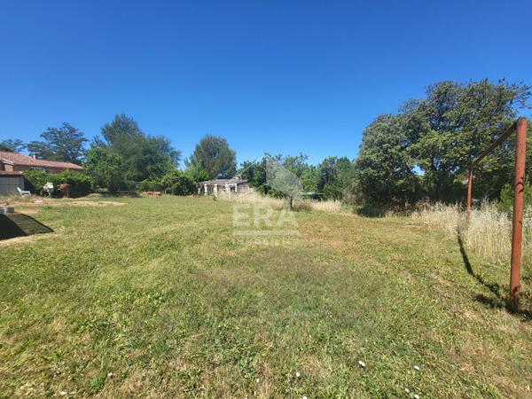A VENDRE 83470 SAINT MAXIMIN LA SAINTE BAUME MAISON DE PLAIN PIED TYPE 4 DE 108M²  SUR 2450 M² DE JARDIN PISCINE GARAGE ET STUDIO INDEPENDANT