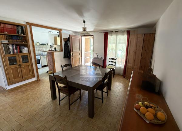 A VENDRE 83470 SAINT MAXIMIN LA SAINTE BAUME MAISON DE PLAIN PIED TYPE 4 DE 108M²  SUR 2450 M² DE JARDIN PISCINE GARAGE ET STUDIO INDEPENDANT