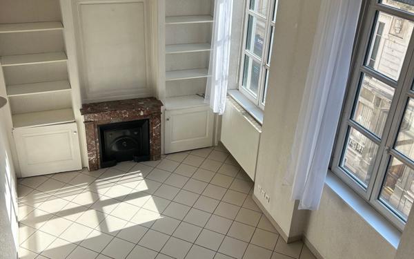 Appartement à vendre    2 pièces • 53,10 m2 Lyon 6