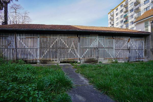 Pau 3 grands Box pour stockage et garage moto proche Halles