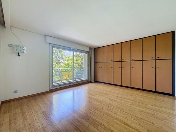 Appartement Strasbourg 5 pièce(s) - NEUDORF au calme Strasbourg Appartement Strasbourg 5 pièce(s) - NEUDORF au calme Strasbourg