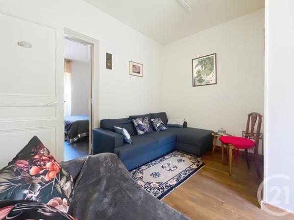 Immeuble à vendre  69 m2 MONTEREAU FAULT YONNE - 77