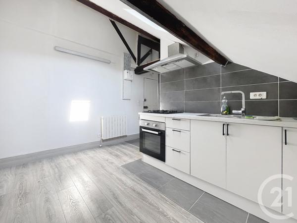 Immeuble à vendre  69 m2 MONTEREAU FAULT YONNE - 77