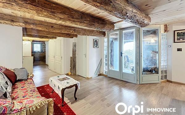 Maison à vendre    5 pièces •  Clavières