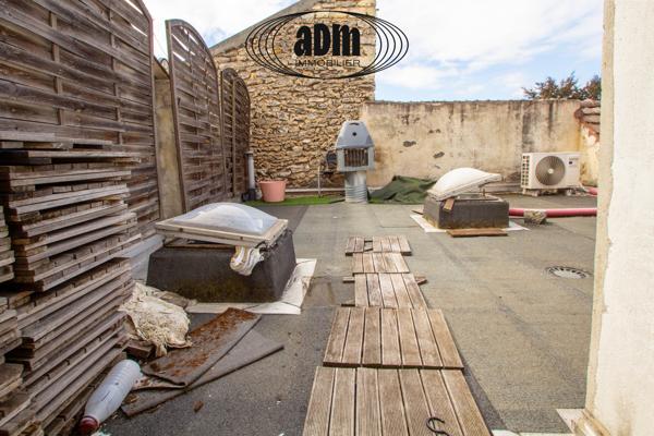 Immeuble
                                                                                                                                                
                                                                                                                                                
                                                                                                                                                
                                                    
                                                                                                                                                                                                                                                                                                                        135.65  m²                                                                                                                                                                                                         3 etage(s)
