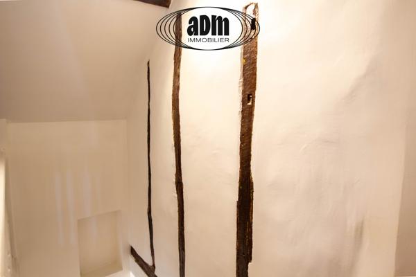 Immeuble
                                                                                                                                                
                                                                                                                                                
                                                                                                                                                
                                                    
                                                                                                                                                                                                                                                                                                                        135.65  m²                                                                                                                                                                                                         3 etage(s)