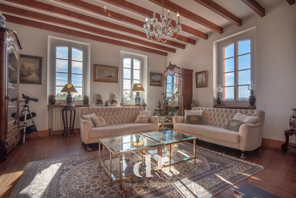 Cazes-Mondenard (82110) Charmante Maison de Maître avec 14 hectares