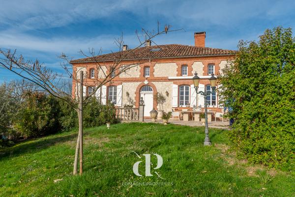 Cazes-Mondenard (82110) Charmante Maison de Maître avec 14 hectares