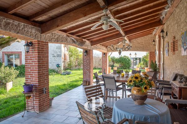 Cazes-Mondenard (82110) Charmante Maison de Maître avec 14 hectares