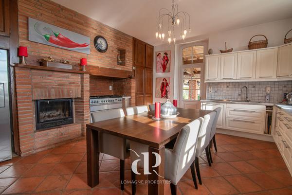 Cazes-Mondenard (82110) Charmante Maison de Maître avec 14 hectares