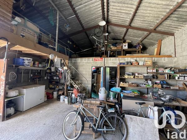 Maison à vendre 7 pièces 200 m² Sauzé-Vaussais