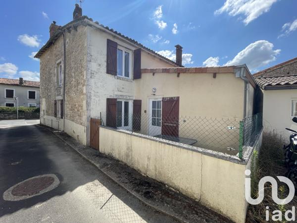 Maison à vendre 7 pièces 200 m² Sauzé-Vaussais