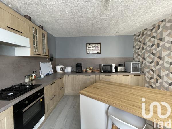 Maison à vendre 7 pièces 200 m² Sauzé-Vaussais