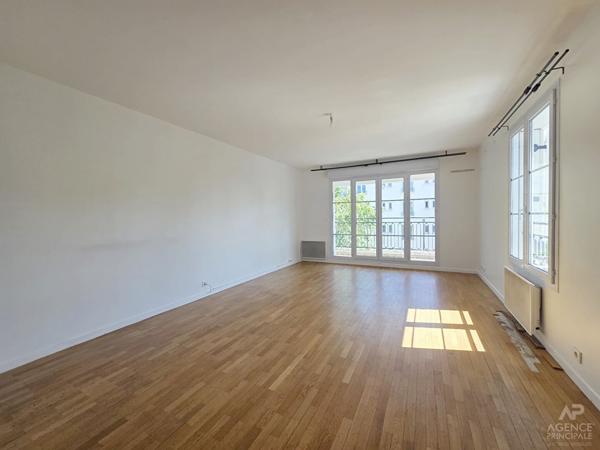 Appartement Rueil Malmaison 4 pièce(s) 100.10 m² Loyer 2 020 €/mois charges comprises **  - Référence  19705