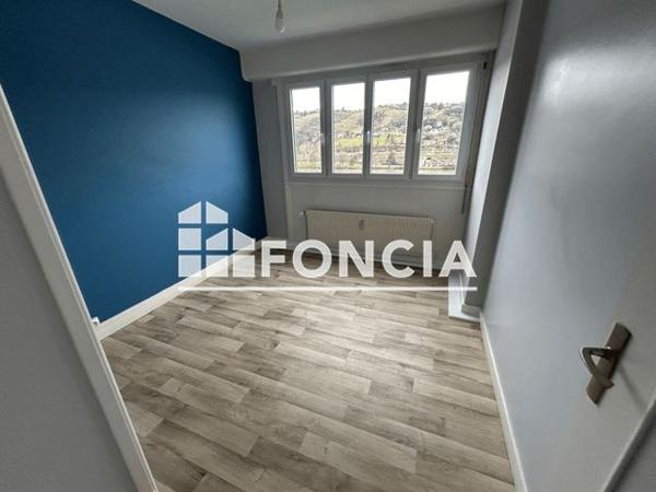 Location Appartement 4 pièces 74 m² - 25 QUAI F.MISTRAL Vienne 38200