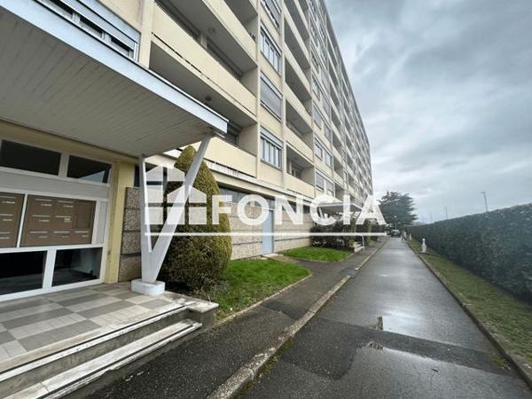 Location Appartement 4 pièces 74 m² - 25 QUAI F.MISTRAL Vienne 38200