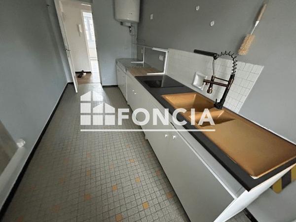 Location Appartement 4 pièces 74 m² - 25 QUAI F.MISTRAL Vienne 38200