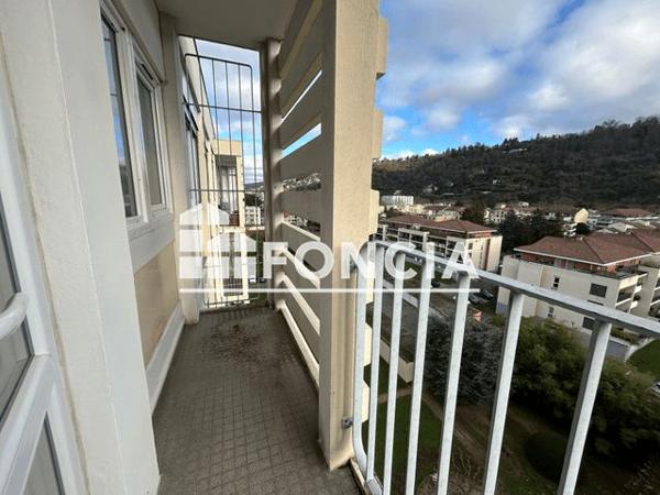 Location Appartement 4 pièces 74 m² - 25 QUAI F.MISTRAL Vienne 38200