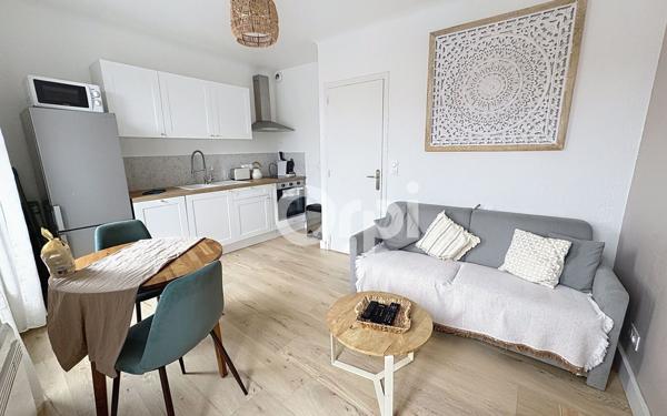 Immeuble à vendre    10 pièces •  Saint-Raphaël