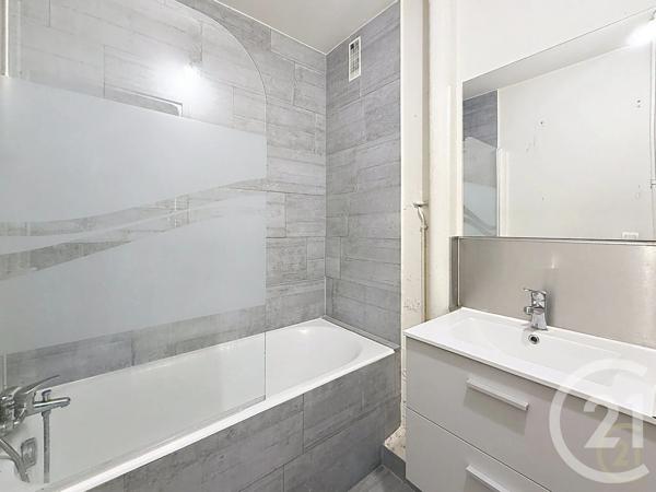 Appartement F3 à vendre  3 pièces - 54,21 m 2   BONDY  - 93