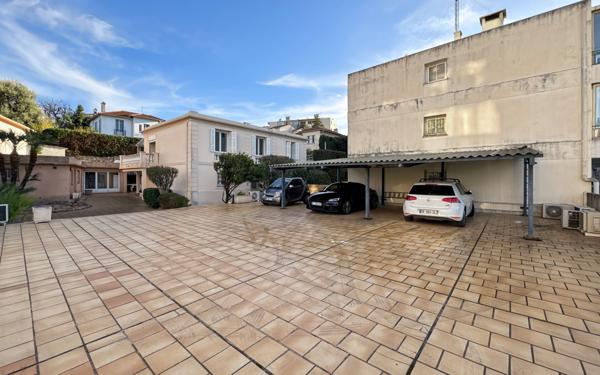Maison à louer    5 pièces •  Antibes