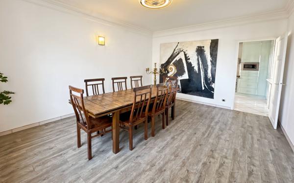 Maison à louer    5 pièces •  Antibes