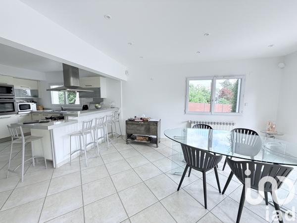 Maison à vendre 7 pièces 183 m² Soisy-sur-Seine