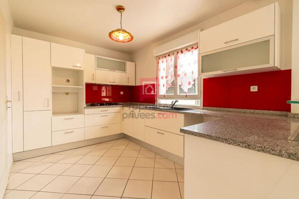 MAREUIL-LÈS-MEAUX  Maison récente 4 chambres avec jardin de 600 m²