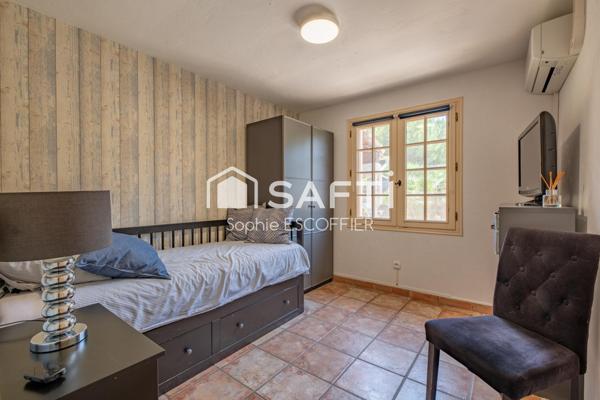 Belle maison familiale avec piscine et grand terrain