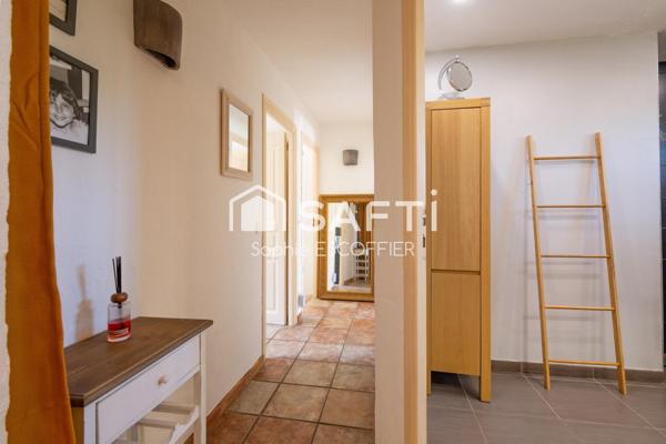 Belle maison familiale avec piscine et grand terrain