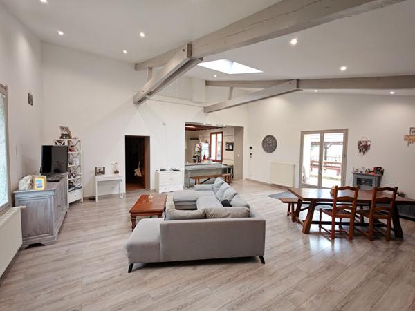 PROPRIETE AVEC ETANG