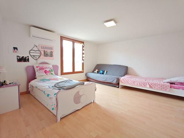 PROPRIETE AVEC ETANG