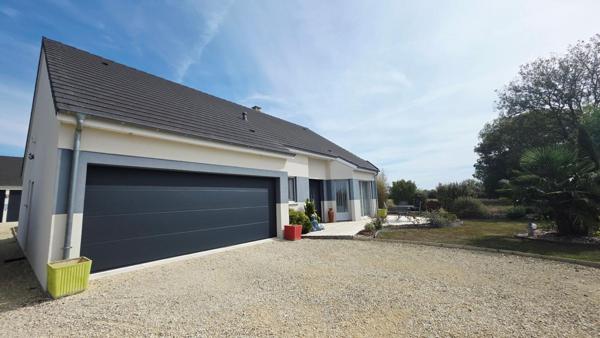 MAISON RÉCENTE DE PLAIN PIED 114M² 3 PIECES GARAGES CAMPING CAR