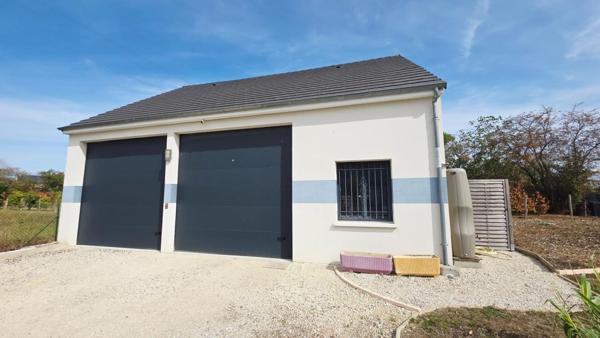 MAISON RÉCENTE DE PLAIN PIED 114M² 3 PIECES GARAGES CAMPING CAR