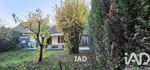 Maison à vendre 5 pièces 82 m² Les Mureaux