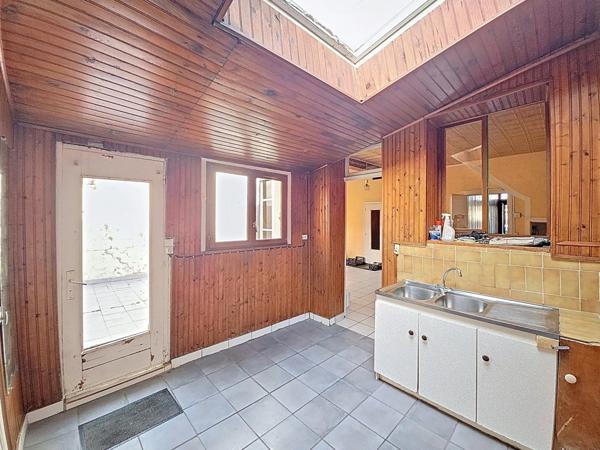 A VAUX ! joli quartier de Laon, CENTRE VILLE !