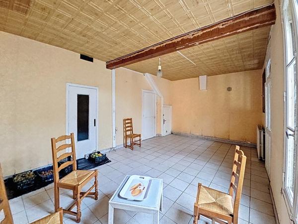 A VAUX ! joli quartier de Laon, CENTRE VILLE !