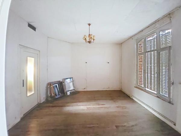 A VAUX ! joli quartier de Laon, CENTRE VILLE !