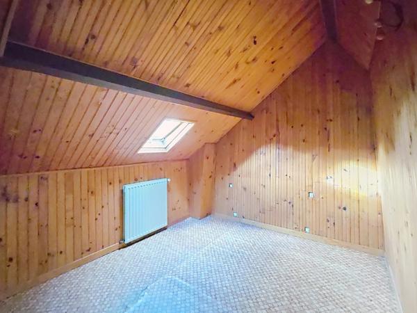 A VAUX ! joli quartier de Laon, CENTRE VILLE !