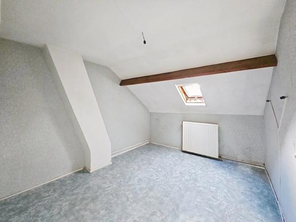 A VAUX ! joli quartier de Laon, CENTRE VILLE !