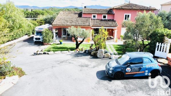 Maison 7 pièces de 278 m² à Puget-sur-Argens (83480)