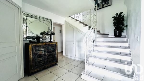 Maison 7 pièces de 278 m² à Puget-sur-Argens (83480)