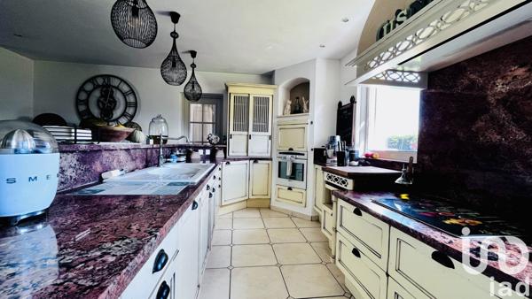 Maison 7 pièces de 278 m² à Puget-sur-Argens (83480)